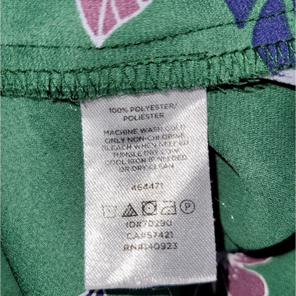 LOFT Pine Green Floral Top - Picture 3 of 6